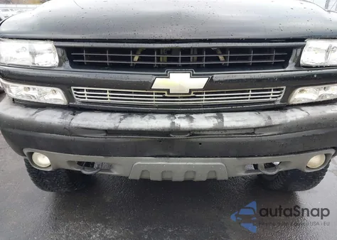 2002 Chevrolet Suburban 1500 Z71 z USA, uszkodzony, nr VIN 3GNFK16Z92G185607